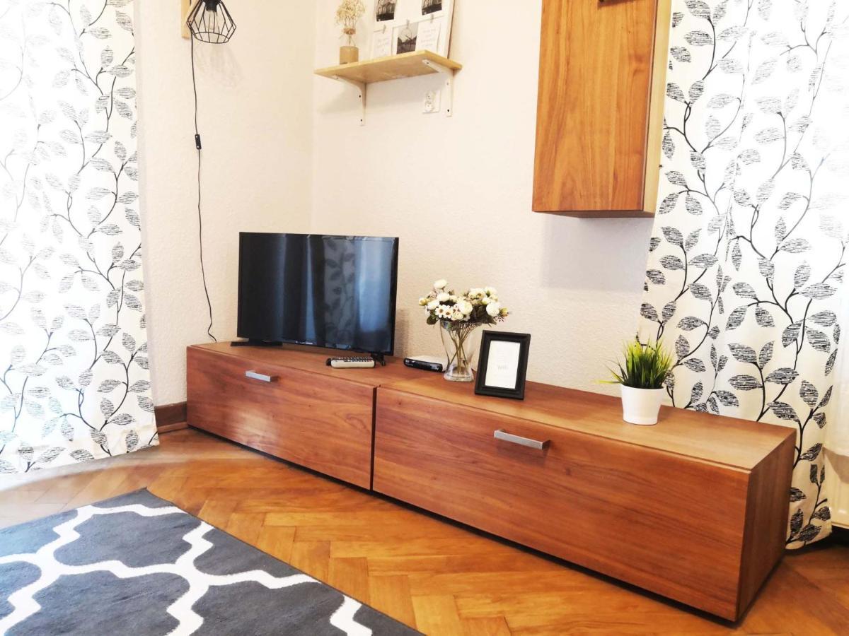 Bankowa 8 Guest Rooms Zielona Gora  Exterior photo