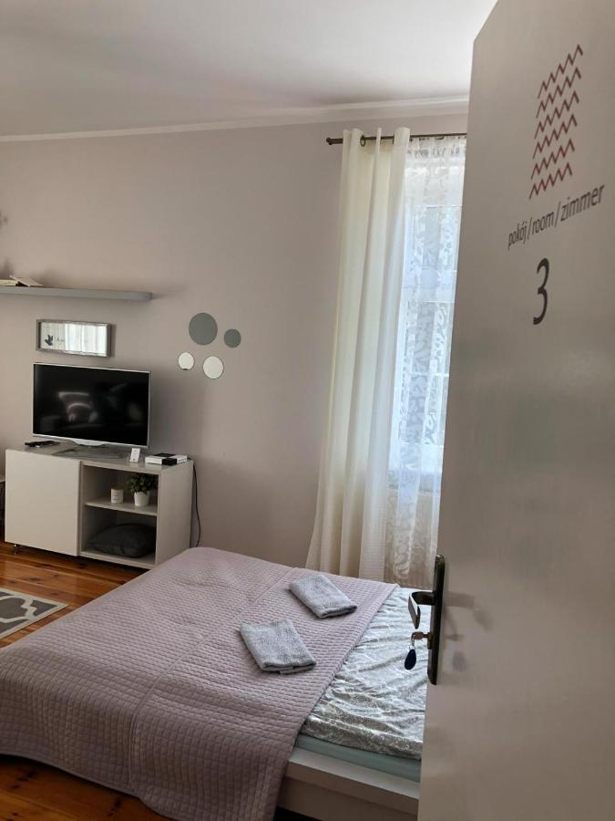 Bankowa 8 Guest Rooms Zielona Gora  Exterior photo